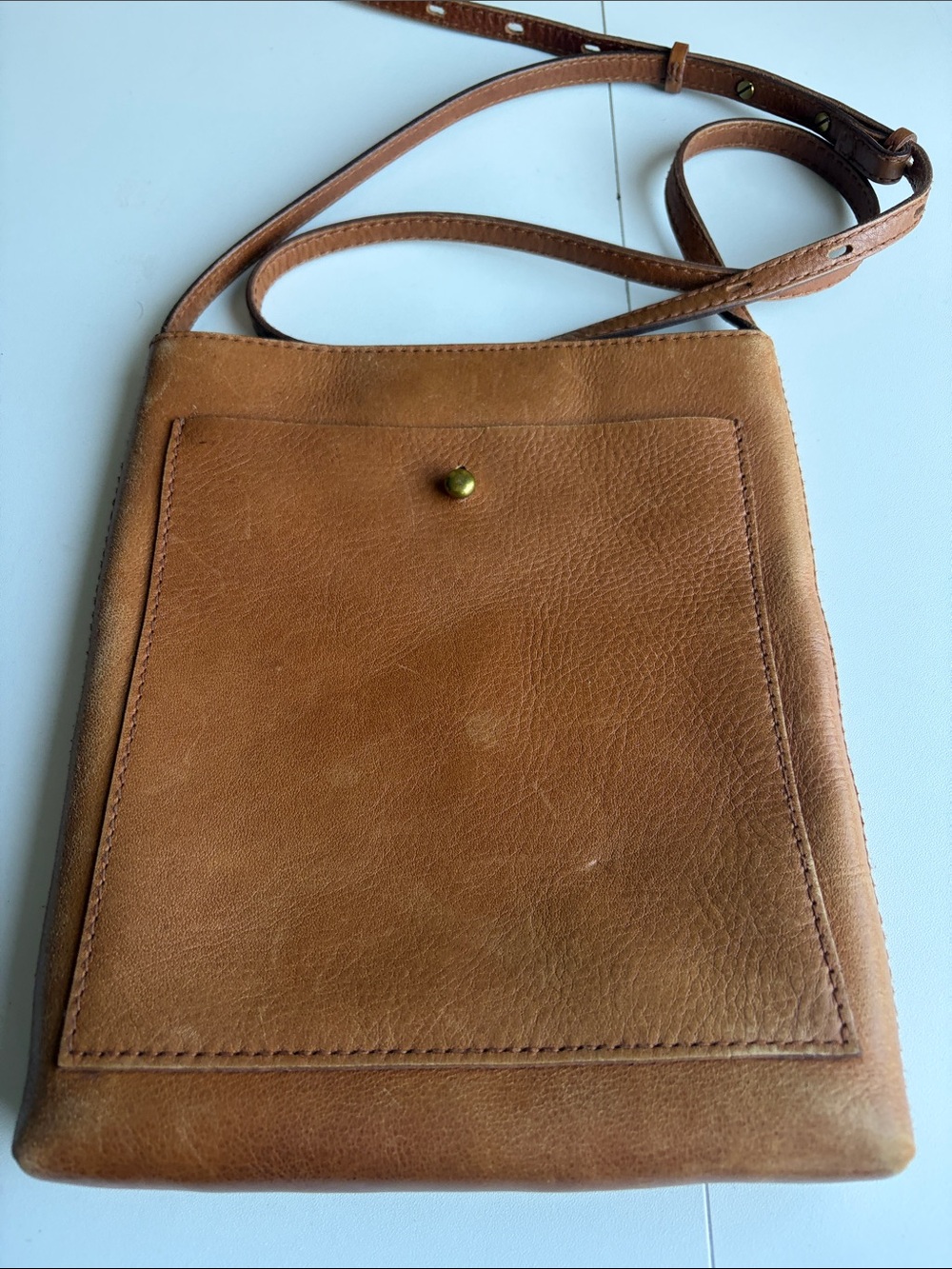 Madewell The Slim Brooklyn Crossbody Bag in Leather - Picture 3 of 8
